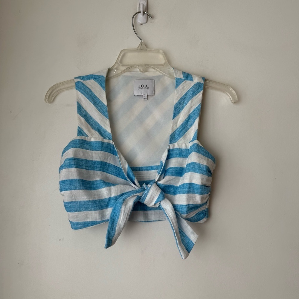 JOA Blue & White Stripe Tie Front Crop Tank S